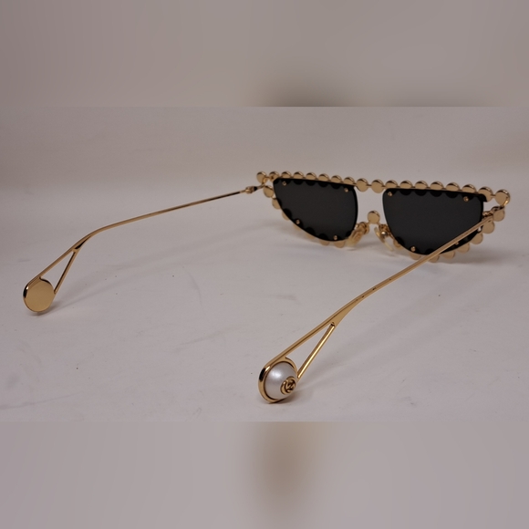 Gucci Hollywood Forever Sunglasses Crystals Gold Cat Eye GG0364S 002 53-18-140 - Picture 12 of 15